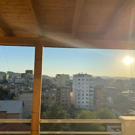 View 3 With To Double Rooms! דירה טיראנה