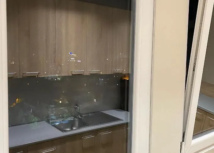 View 3 With To Double Rooms! דירה